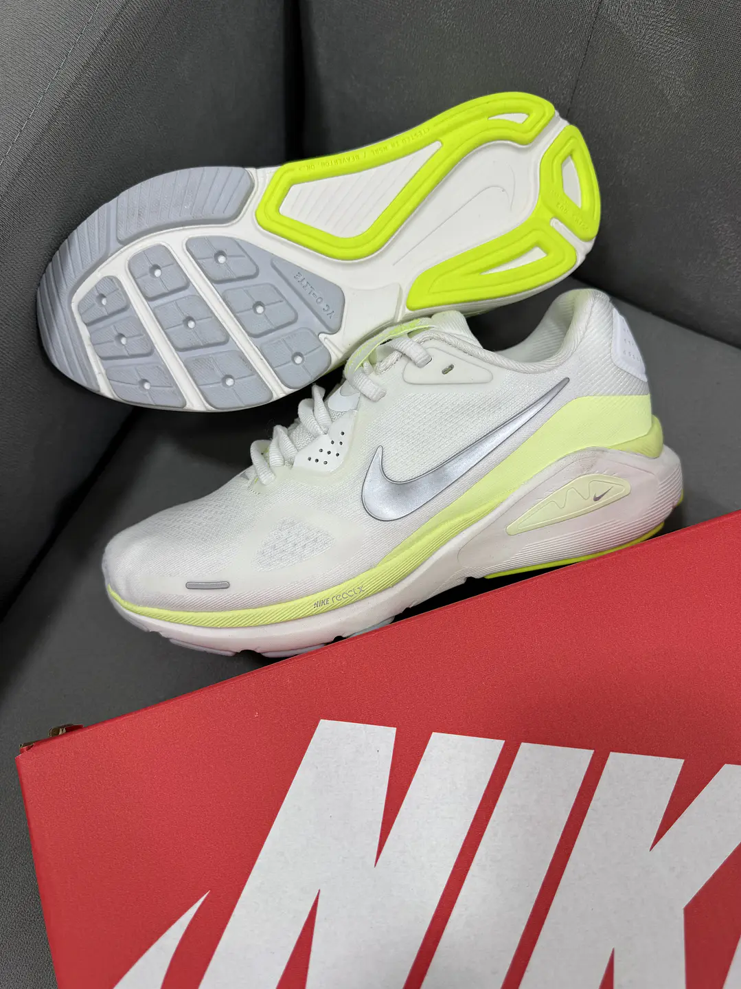 Nike Zoom Structure 26 Blanco Verde 3
