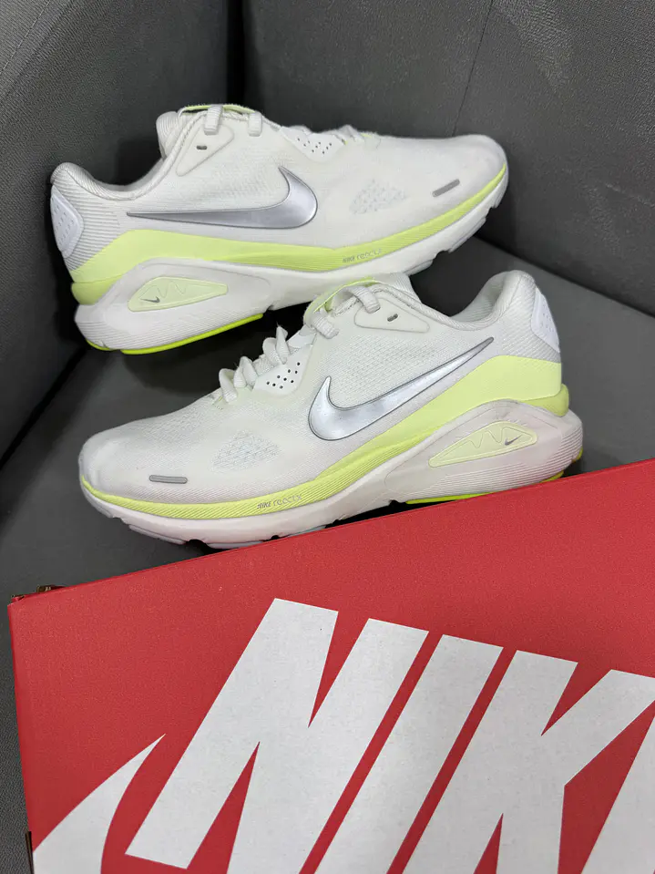 Nike Zoom Structure 26 Blanco Verde 1