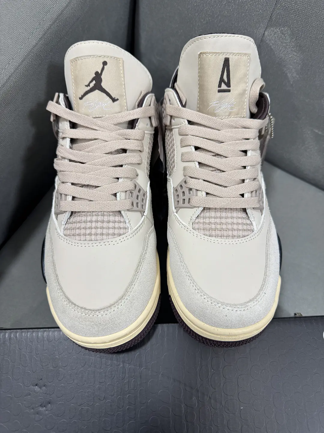 Jordan Retro 4 A Ma Maniere Beige  3