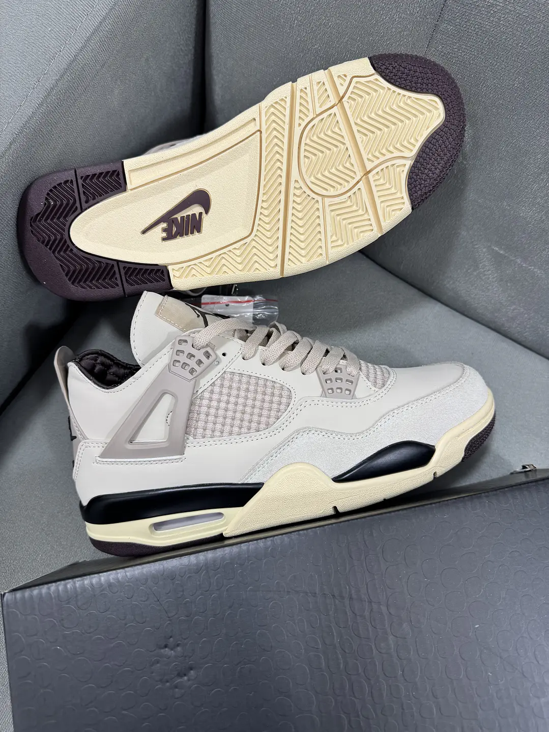 Jordan Retro 4 A Ma Maniere Beige  2