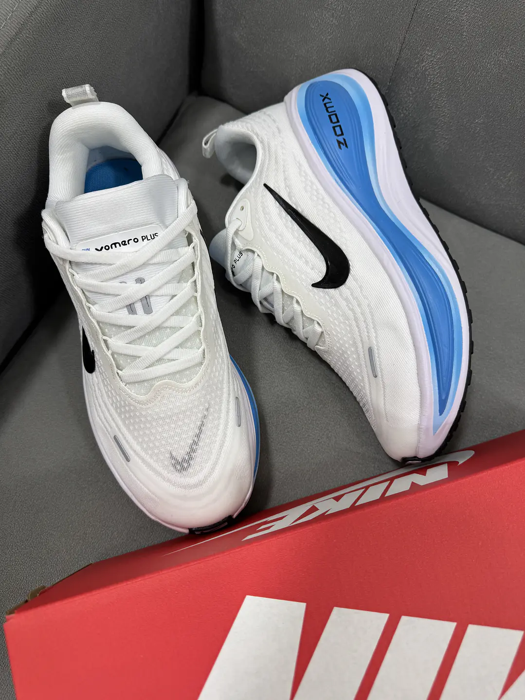 Nike Zoom Vomero Plus Blanco Azul  4