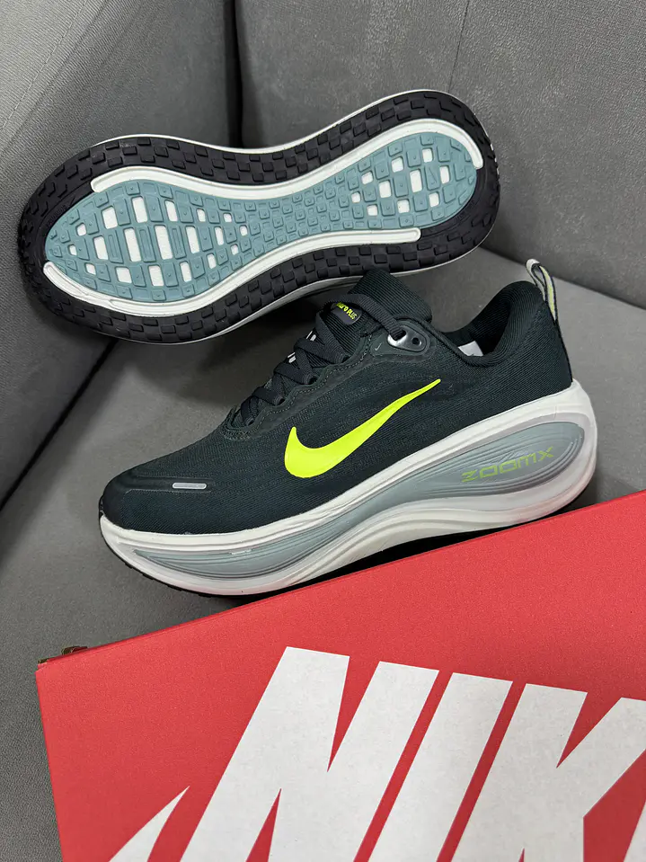 Nike Zoom Vomero Plus Verde  4
