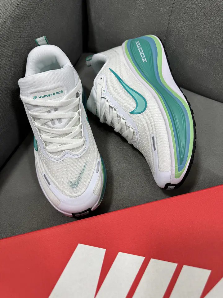 Nike Zoom Vomero Plus Blanco Verde  4
