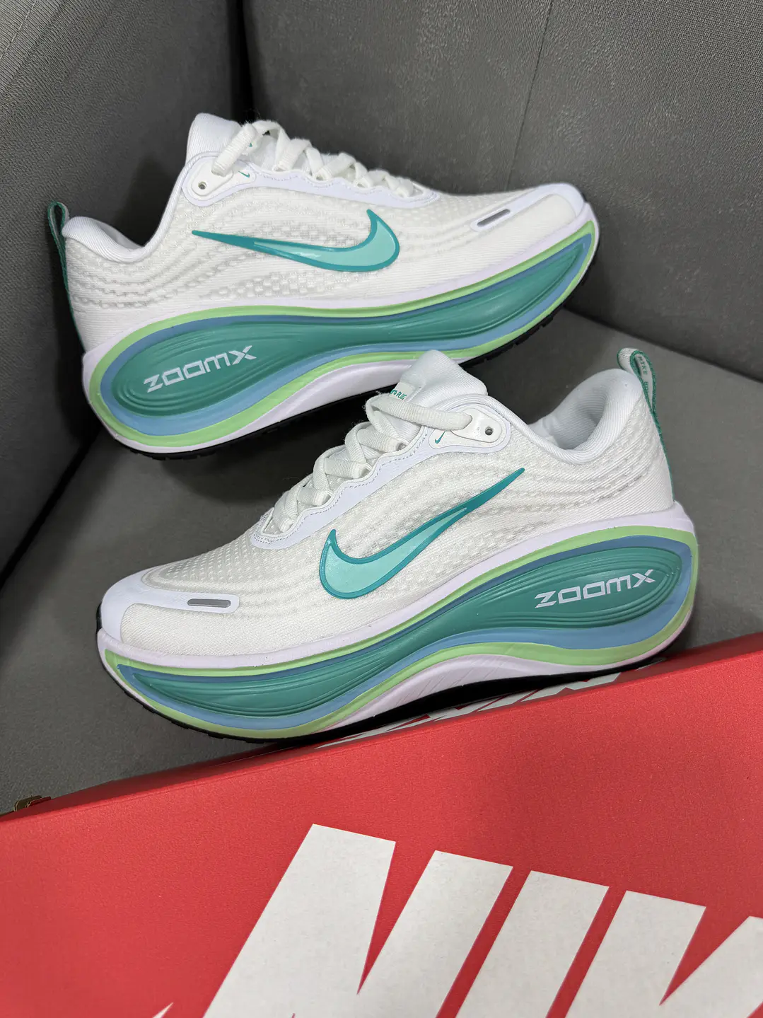 Nike Zoom Vomero Plus Blanco Verde  1