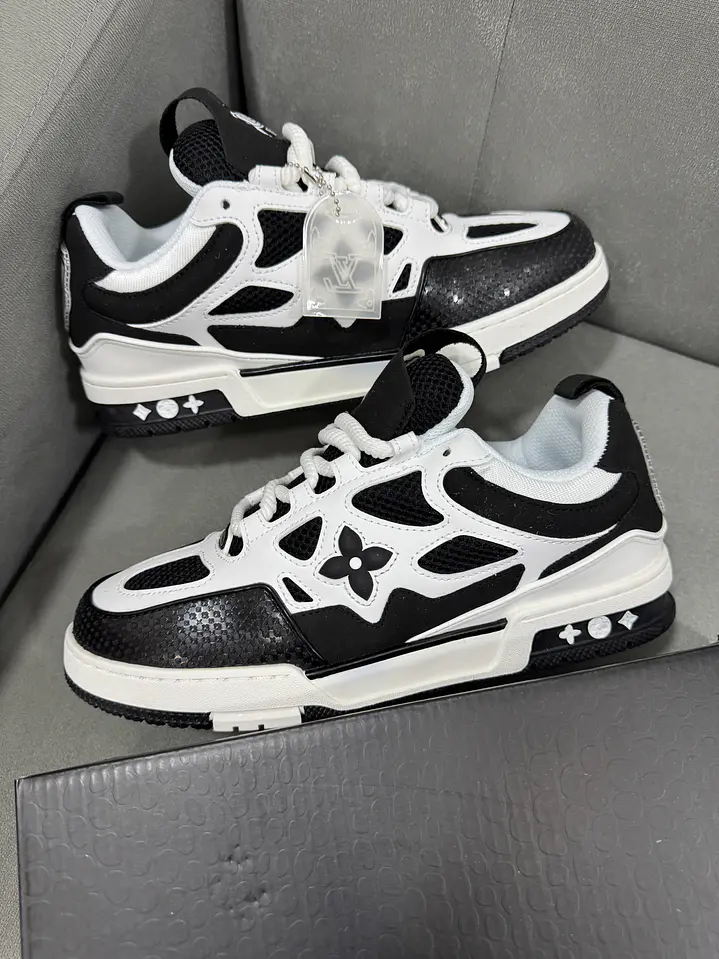 Louis Vuitton Skate 1 Classic Black  1