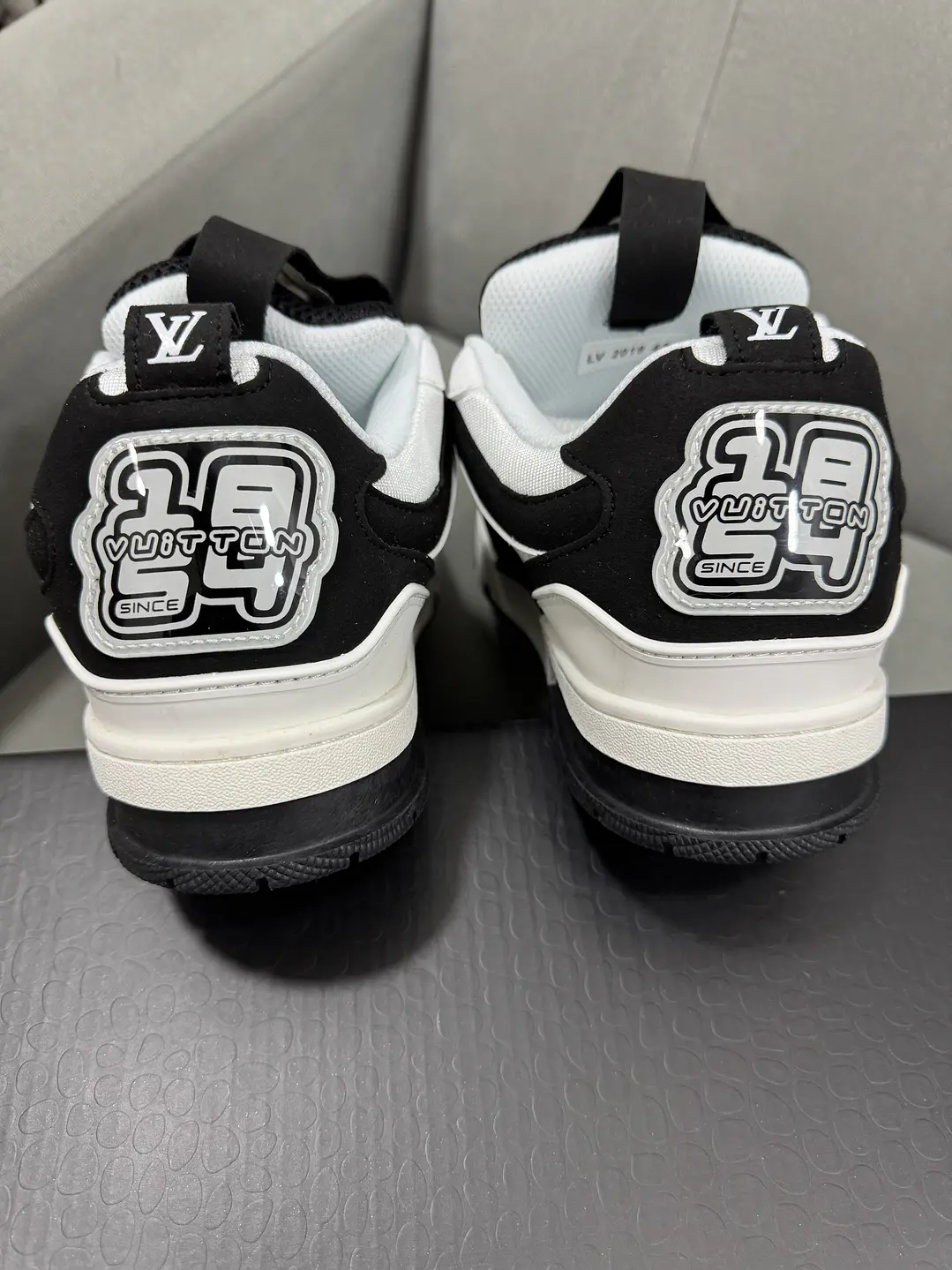 Louis Vuitton Skate 1 Classic Black  4