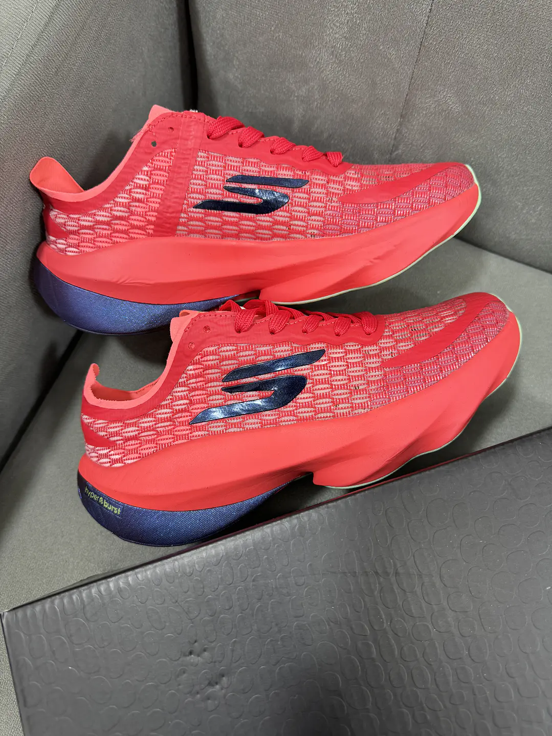Skechers Hyper Burst Ice Rojo  3