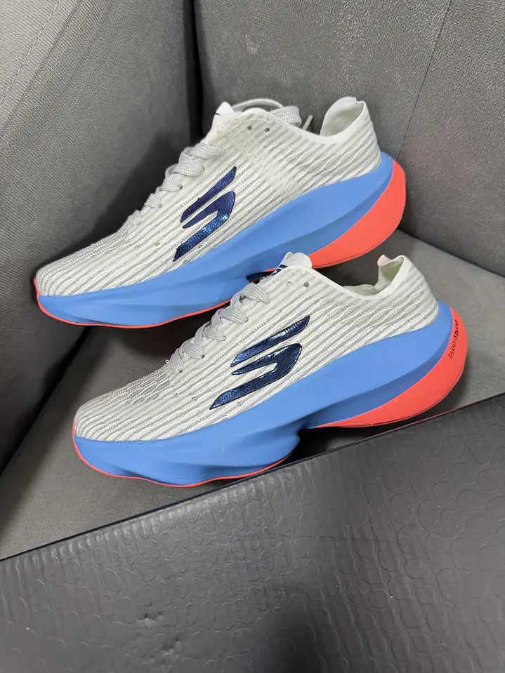 Skechers Hyper Burst Ice Blanco  2