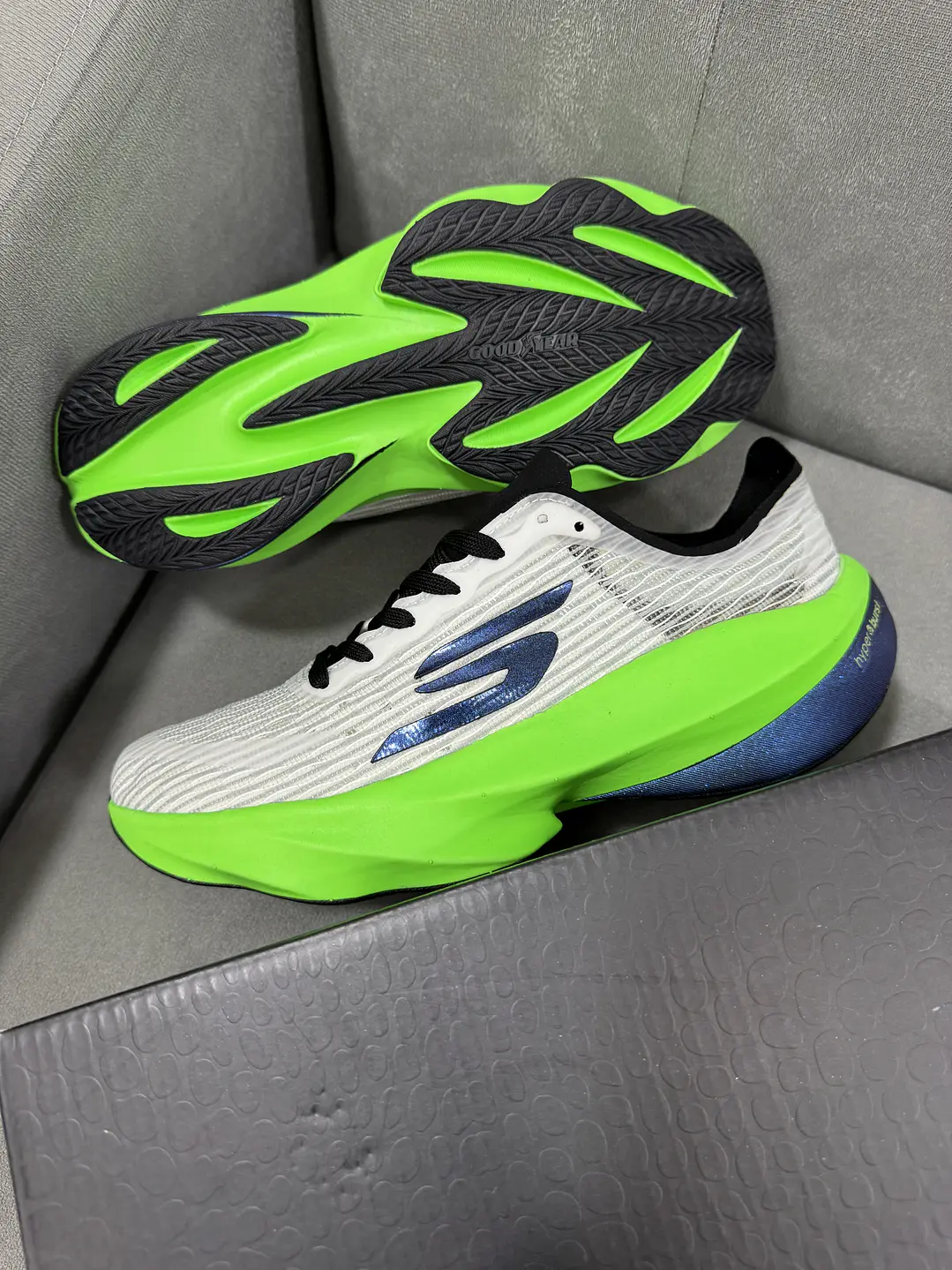 Skechers Hyper Burst Ice Blanco Verde 2