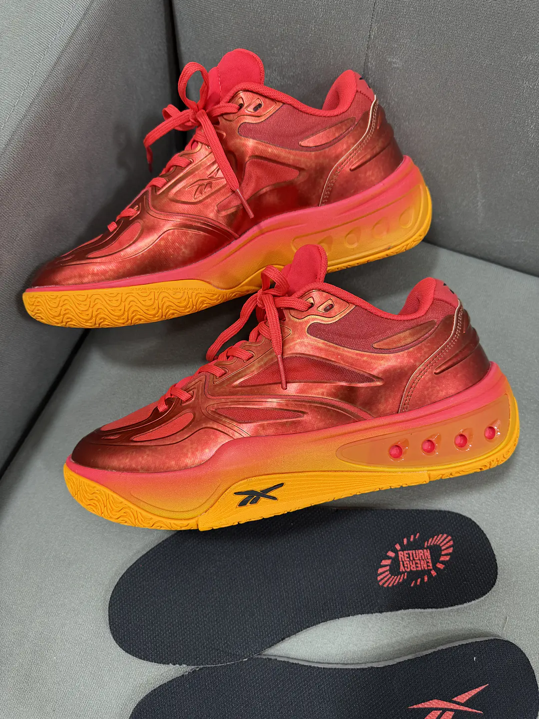 Reebok ENGINE A Energy Red 2