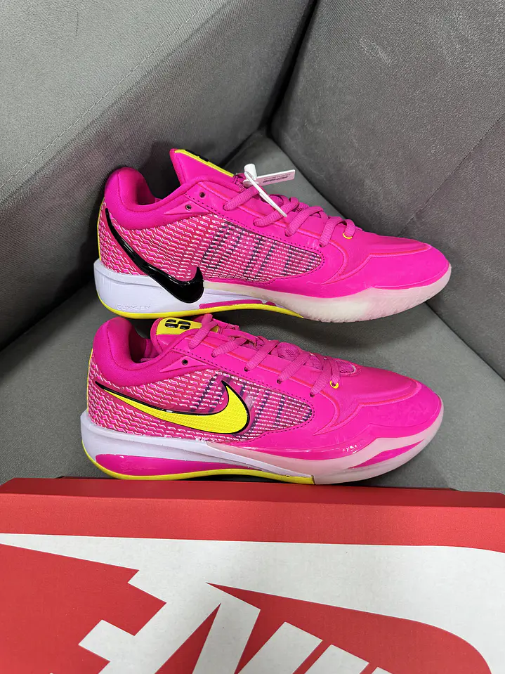 Nike Sabrina 4 The Switch  2