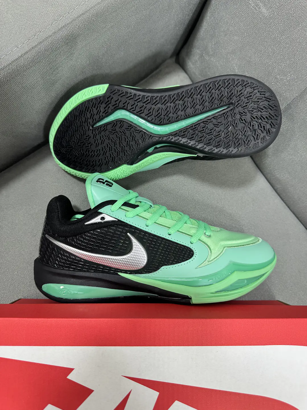Nike Sabrina 4 Limeligh Glow  3