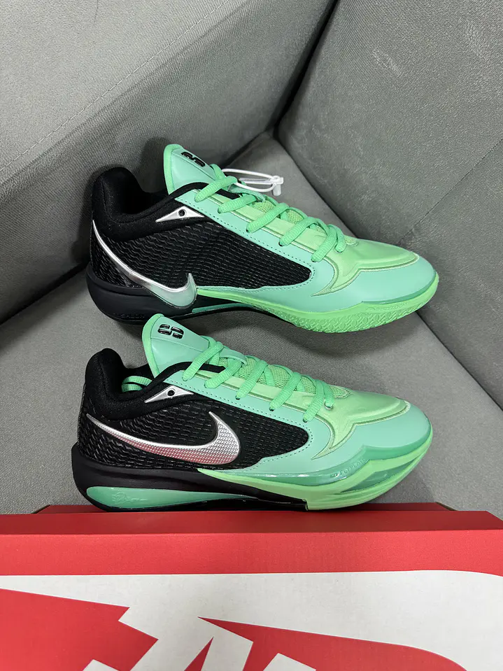 Nike Sabrina 4 Limeligh Glow  2