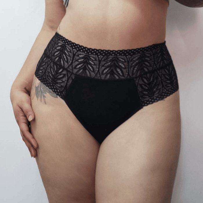 Colales blonda tiro alto 🖤 1