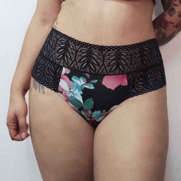 Colales blonda tiro alto 🖤 1