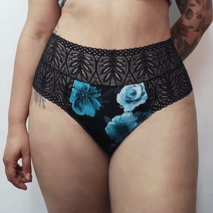 Colales blonda tiro alto 🖤 1