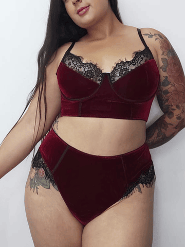 Conjunto terciopelo rojo 