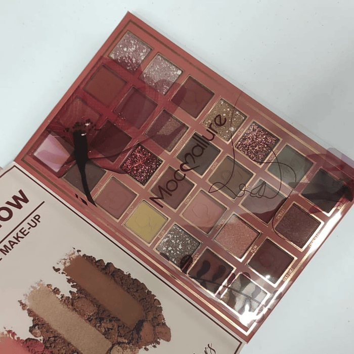 Paleta de Maquillaje 🖤 4