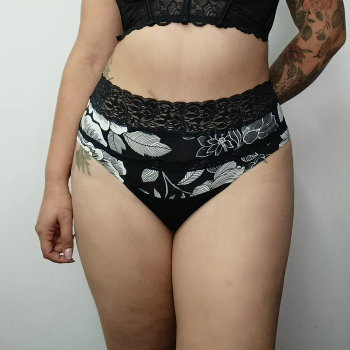 Pantaleta algodón tiro alto mujer cómoda