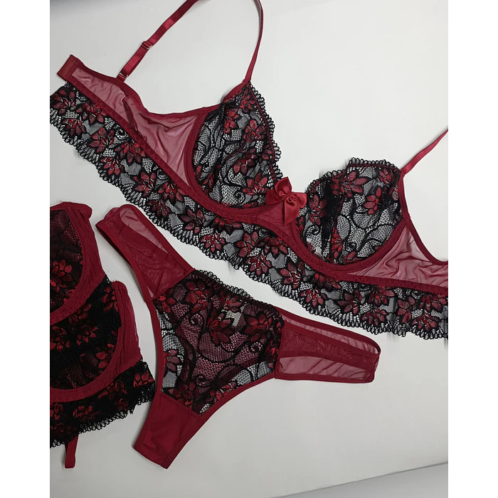 Conjunto red black encaje 