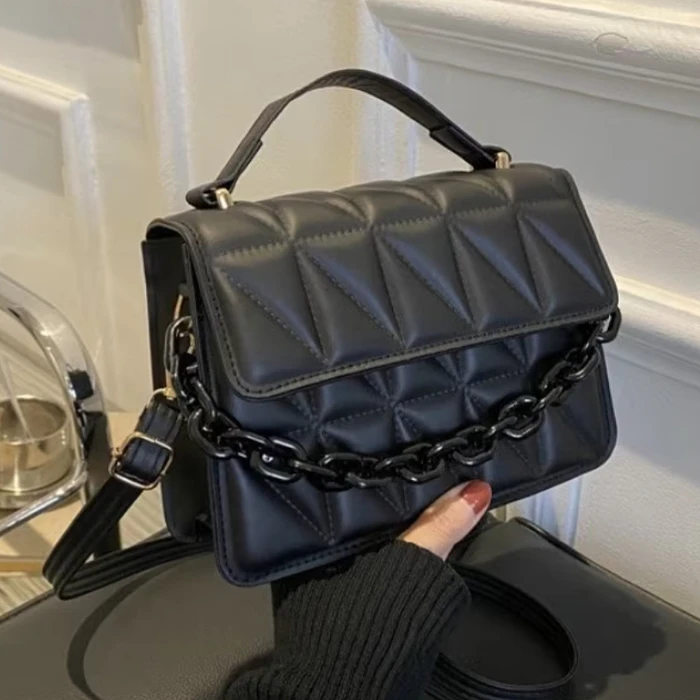 Cartera negra ecocuero  2
