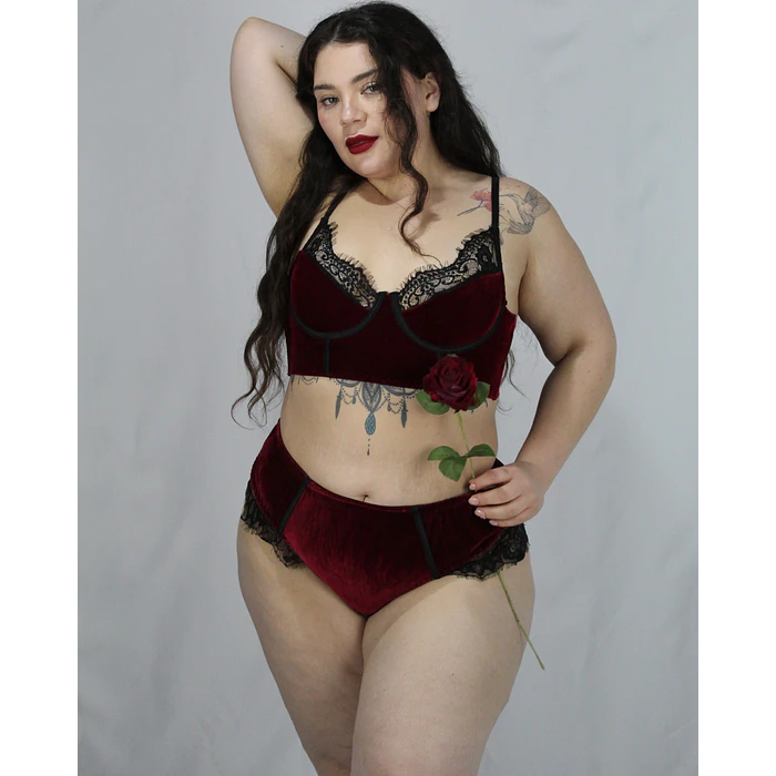 Conjunto terciopelo rojo  1