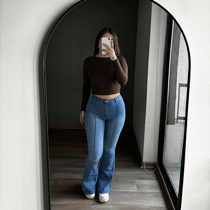 Jeans Flare Lineal 2
