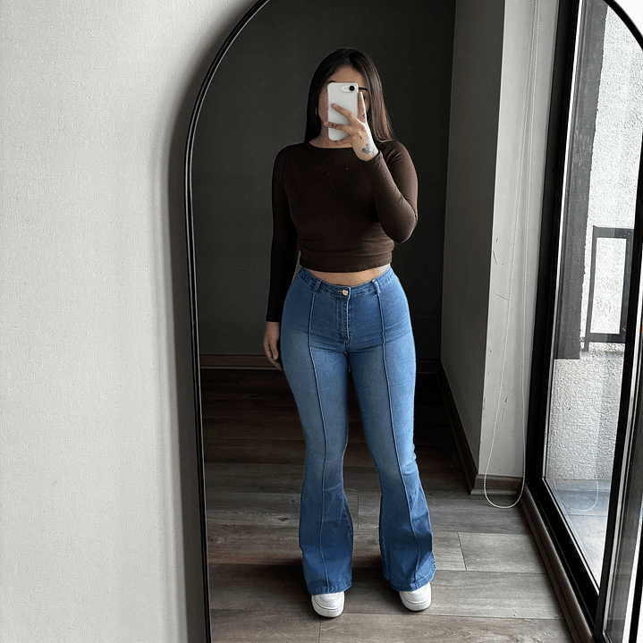 Jeans Flare Lineal 3