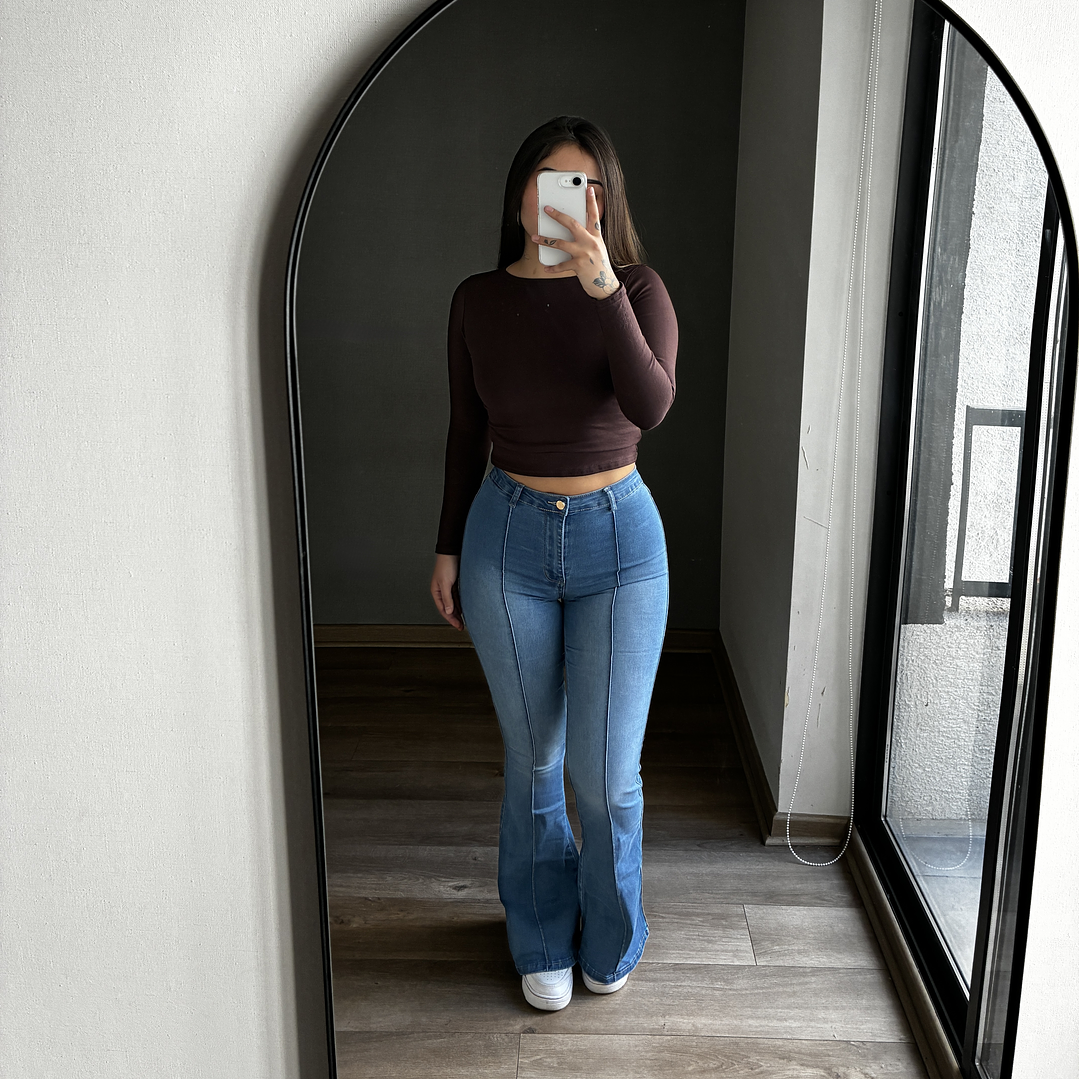 Jeans Flare Lineal 4