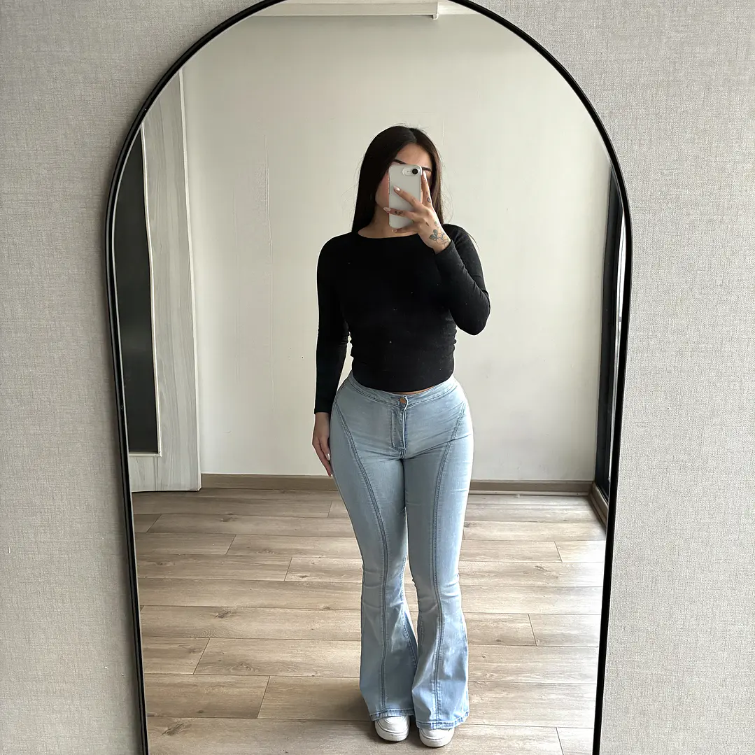 Jeans Flare Siluet 1