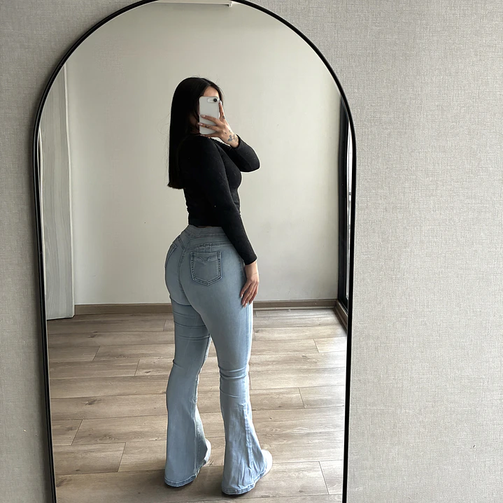 Jeans Flare Siluet 3