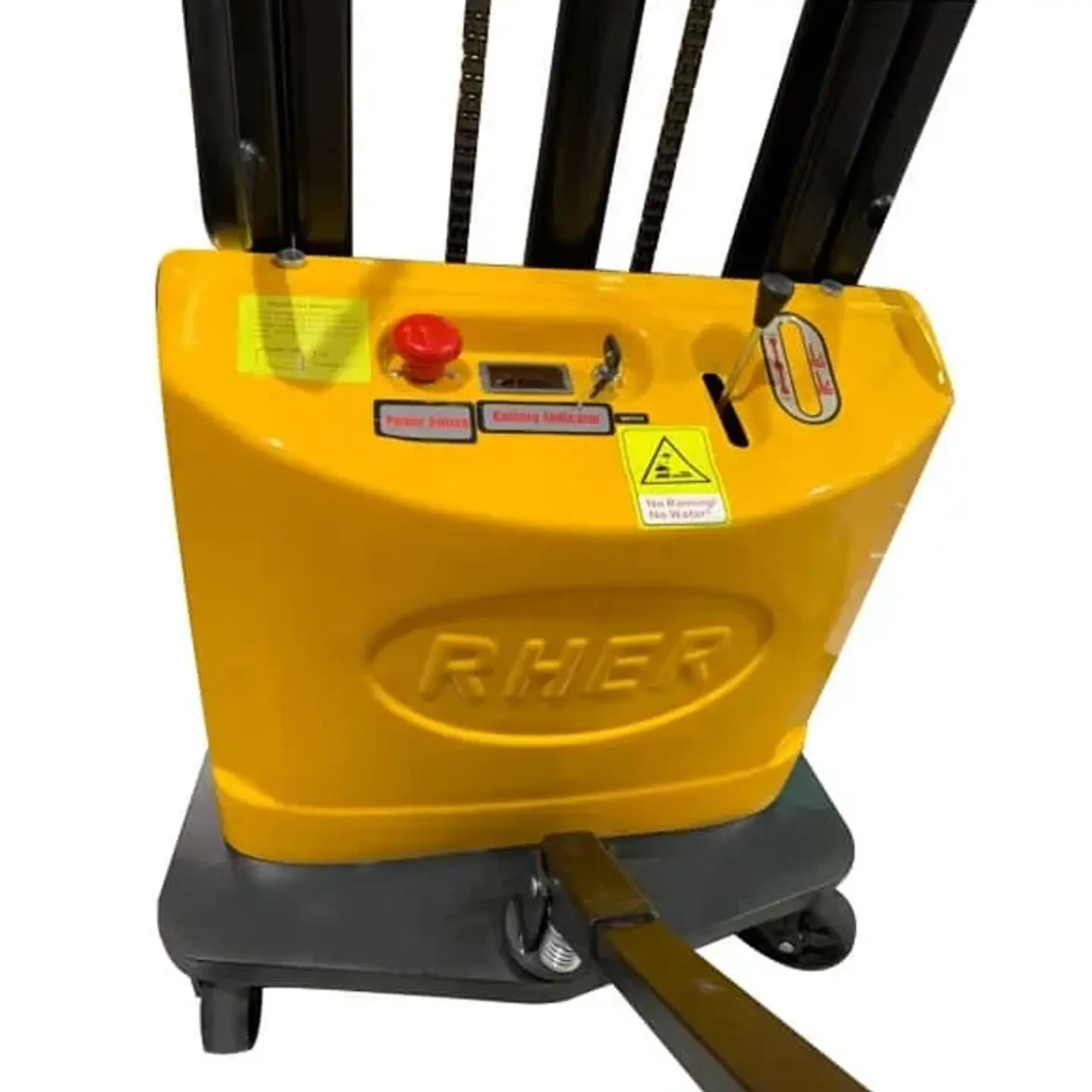 Apilador Semi Eléctrico 1500 kg / 3.5m RHER – Base Angosta 4