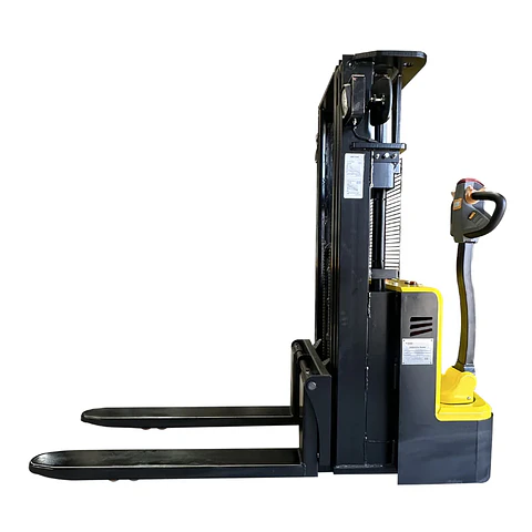 Apilador Compacto Full Eléctrico 1500 kg / 3.5m RHER – Perfil Bajo y Seguridad Total