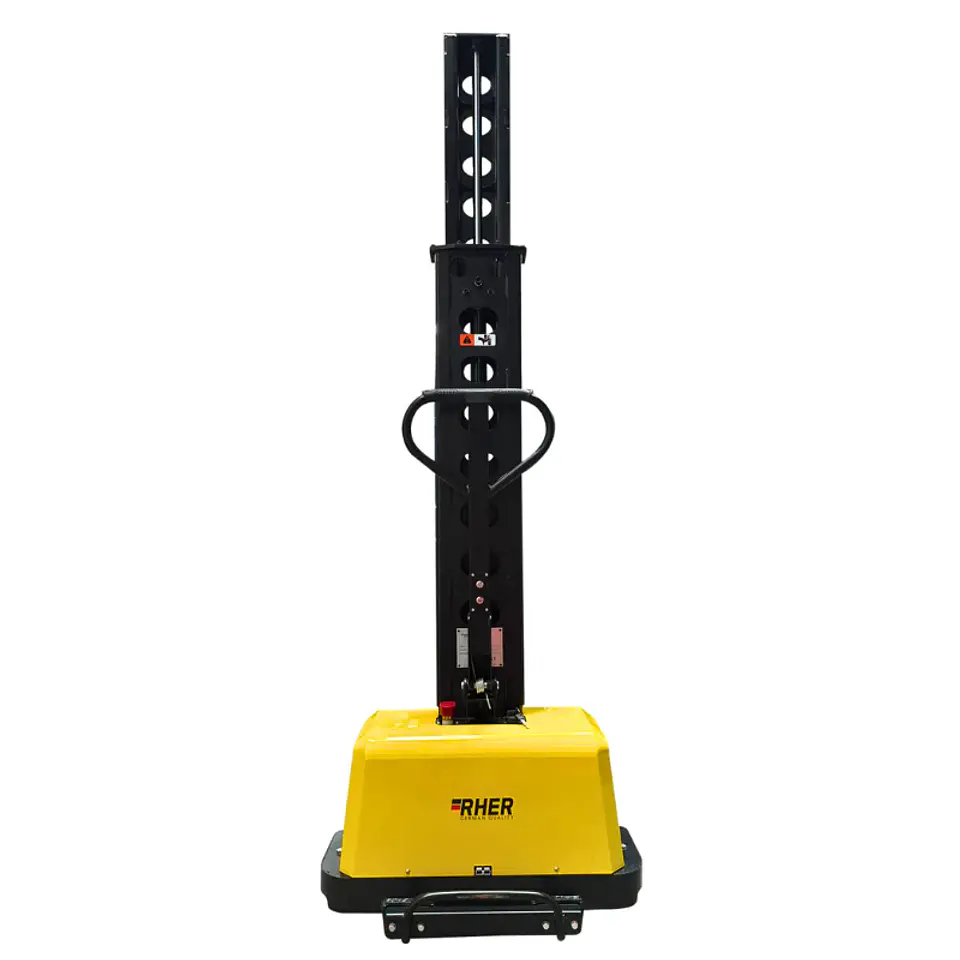 Apilador Autocargable Full Eléctrico 500 kg / 1.5m RHER 🇩🇪 (Autonomía en Ruta) 3