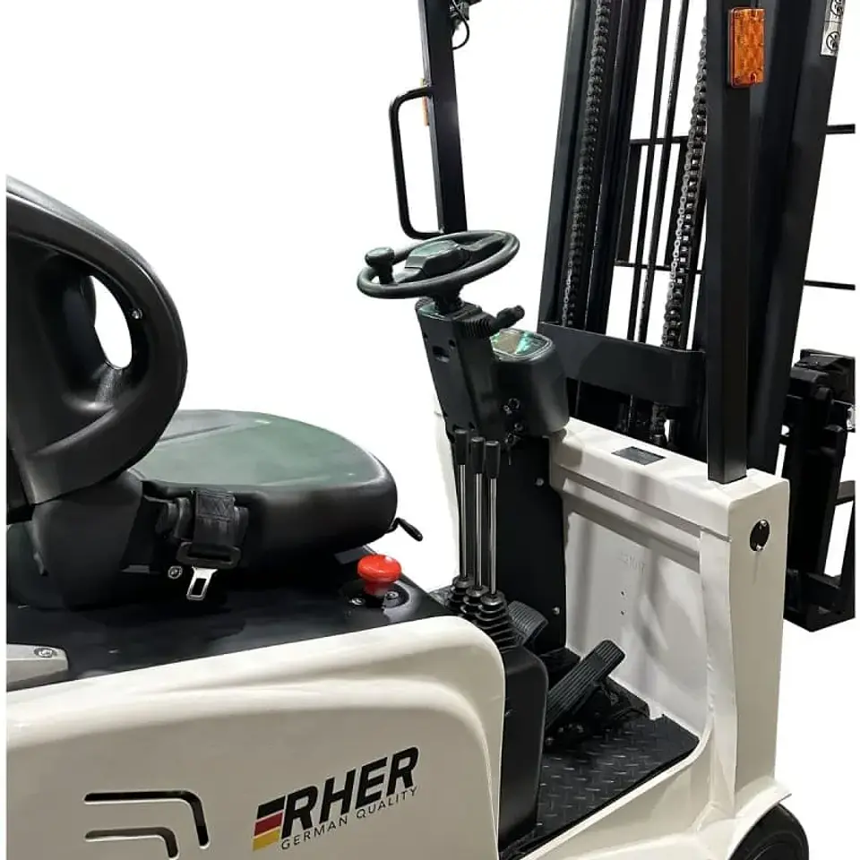 Grúa Horquilla Eléctrica 1.5 ton / 4.5m RHER 🇩🇪 – Mástil Triple (Triplex) 2