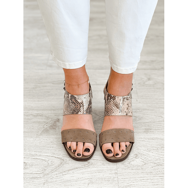 Lipa Sandal 