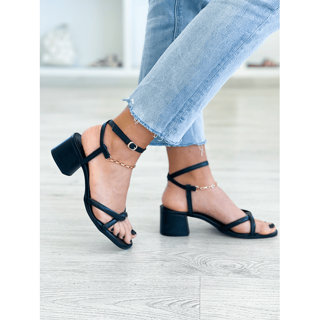 Kyra sandal 