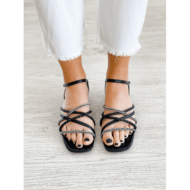 Loren Sandal