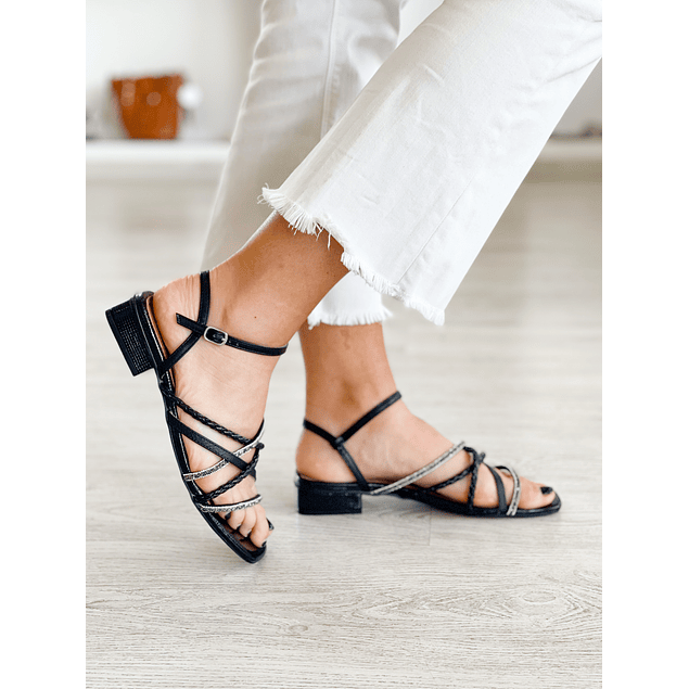 Loren Sandal