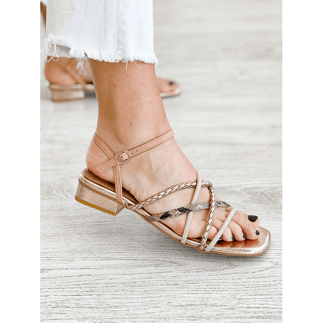 Loren sandal