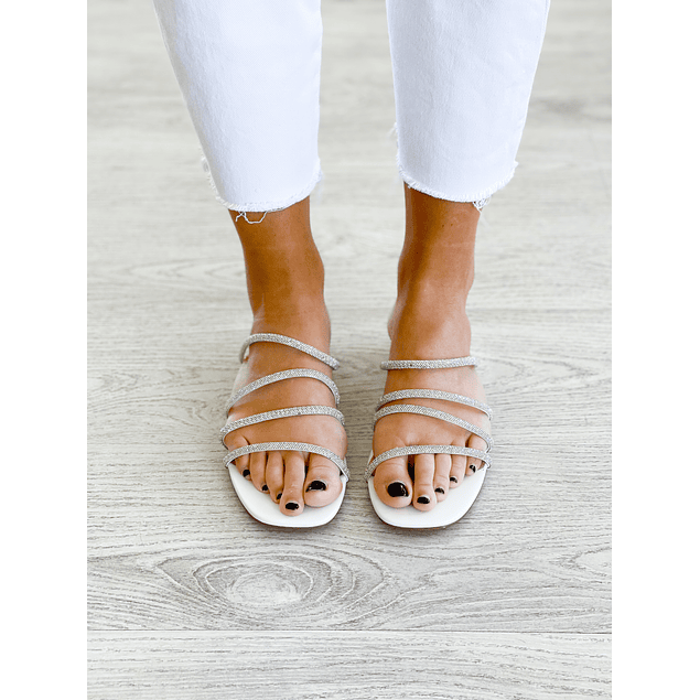 Rebeca Sandal