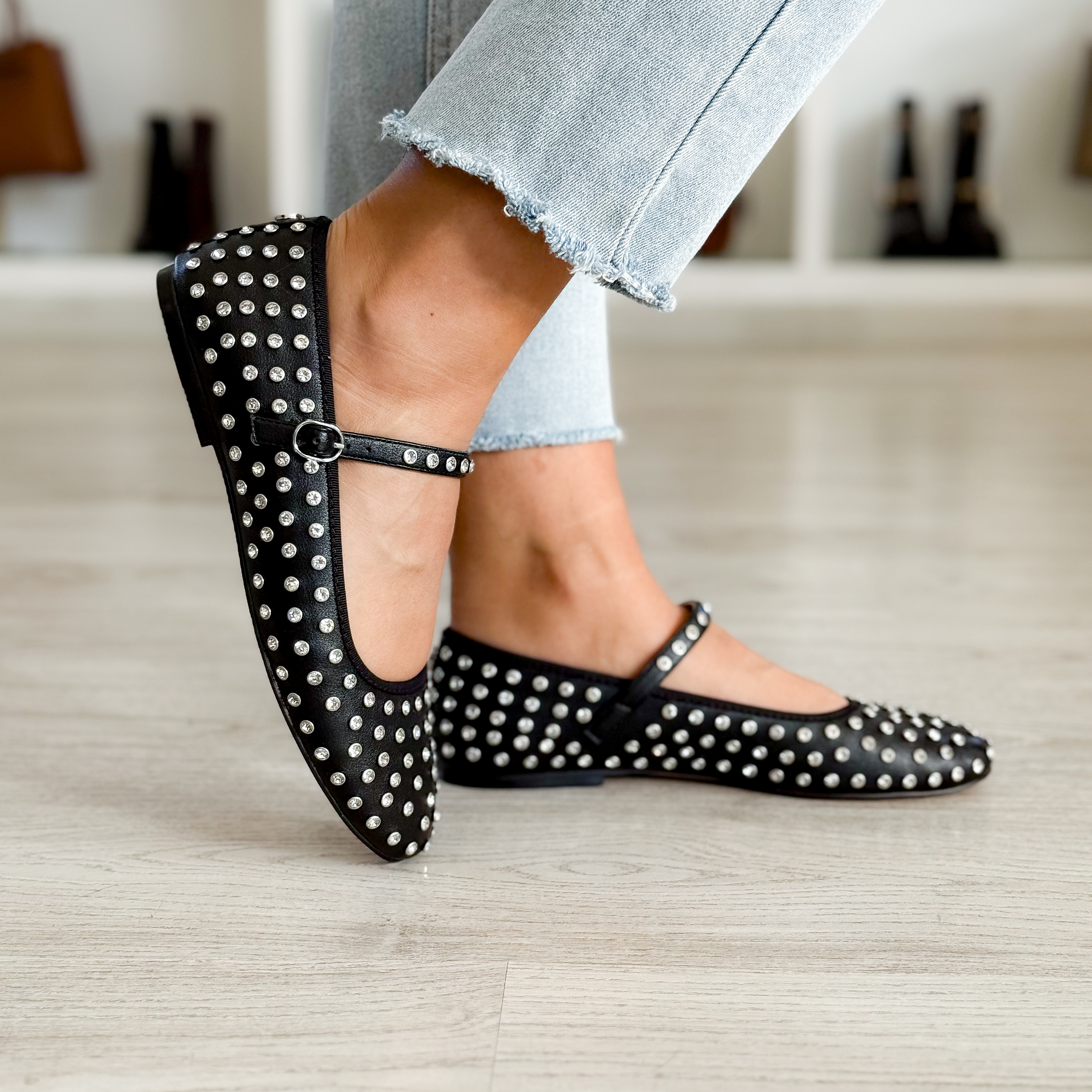 Sabrina Vinetta-r Rhinestone 2