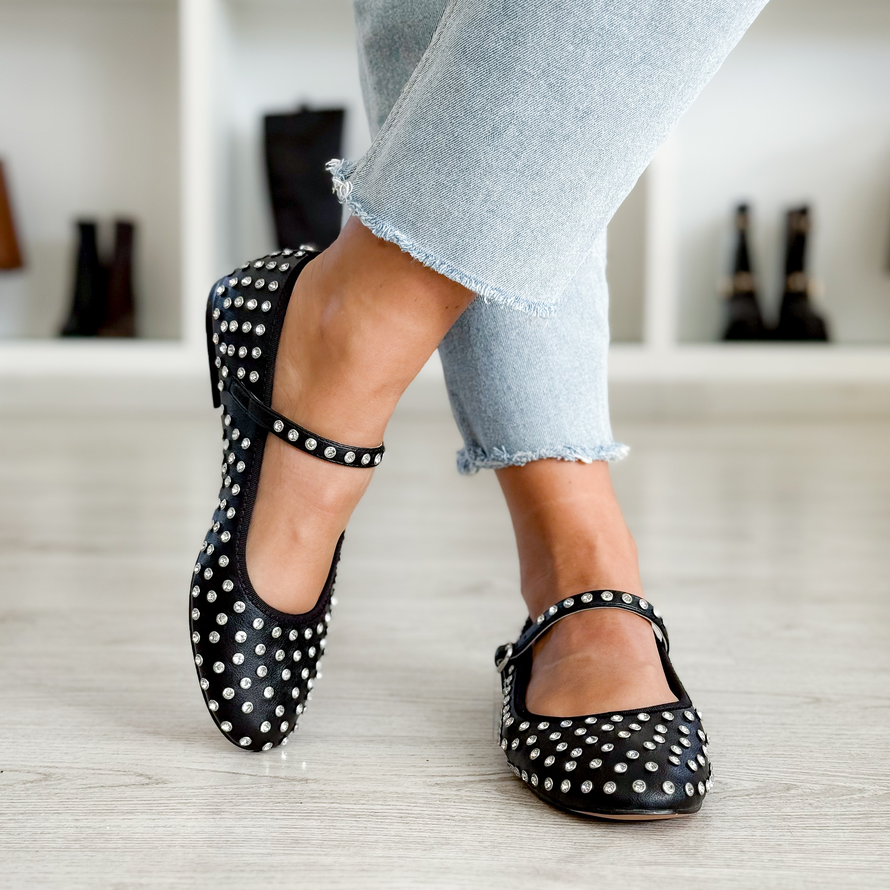 Sabrina Vinetta-r Rhinestone 1