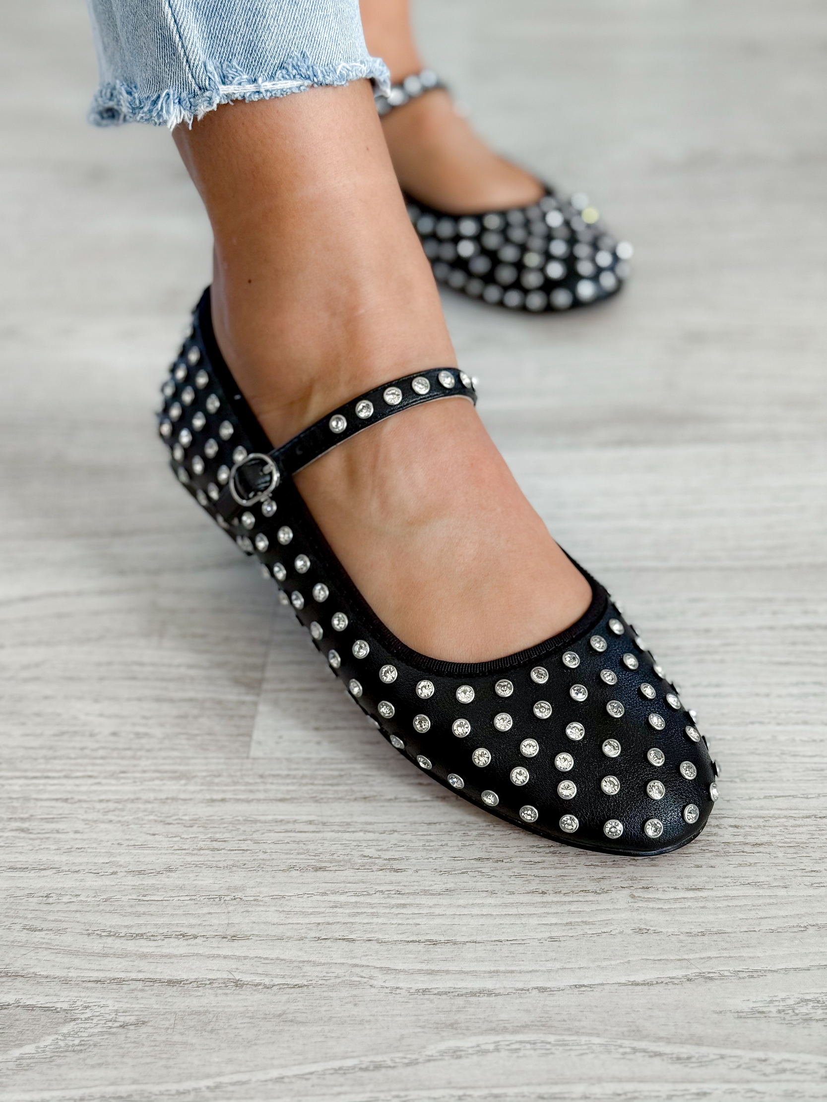 Sabrina Vinetta-r Rhinestone 4