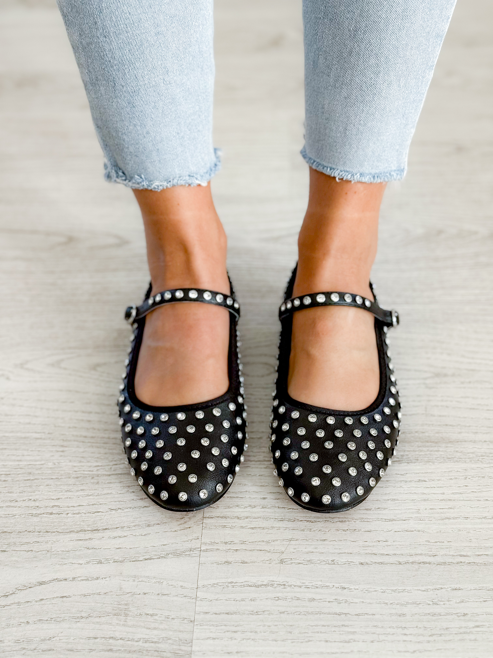 Sabrina Vinetta-r Rhinestone 6