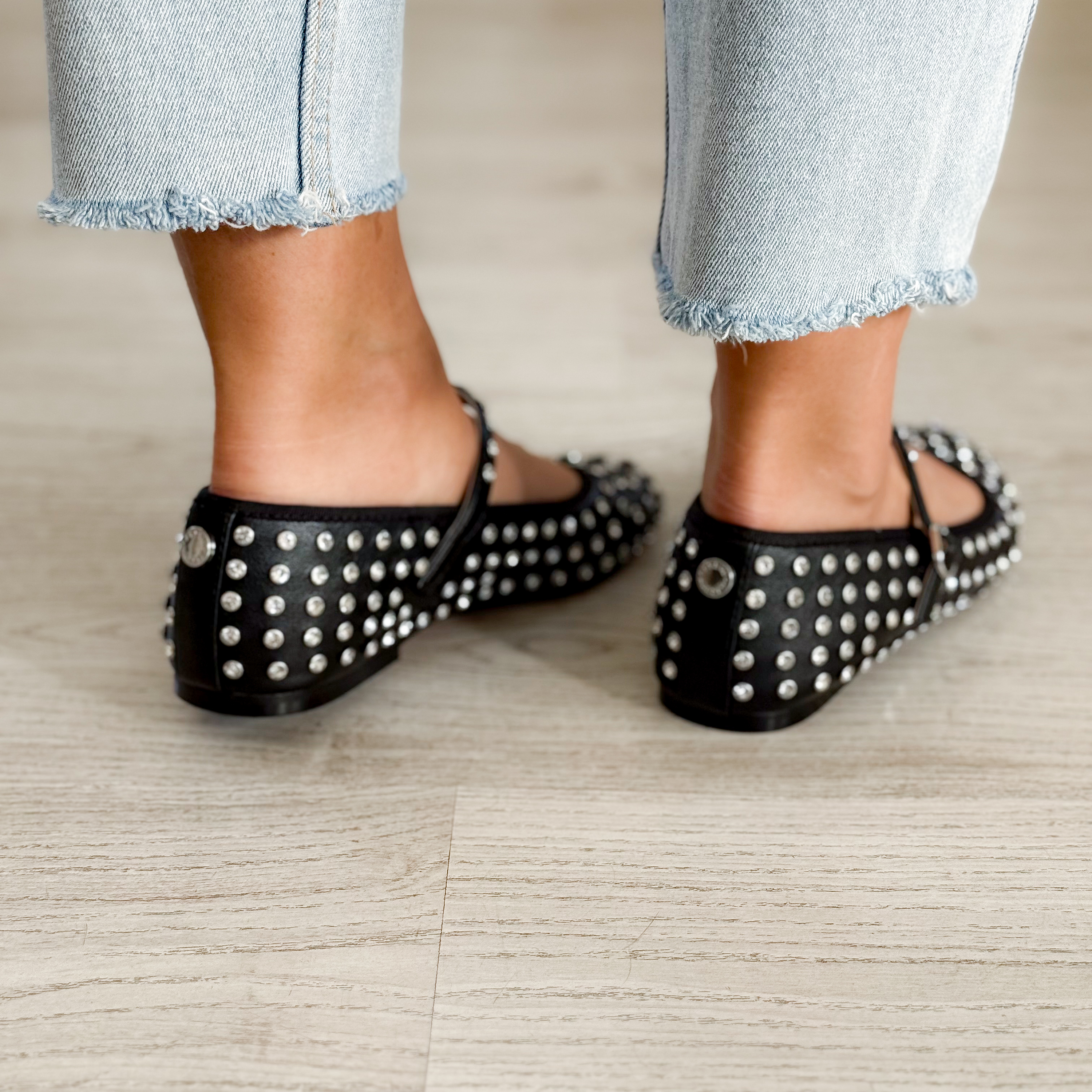 Sabrina Vinetta-r Rhinestone 5