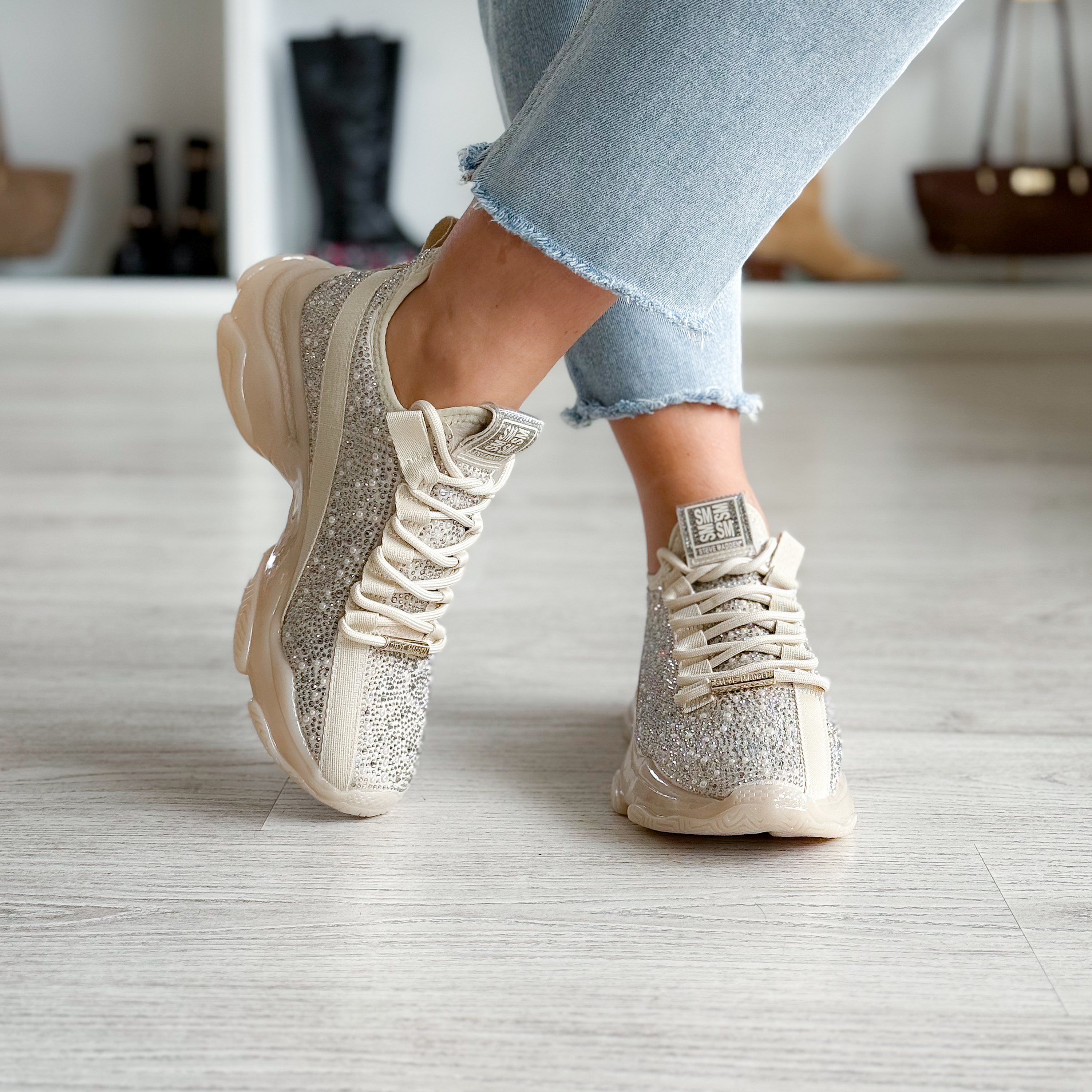 Mysteria-p Pearl Multi Sneaker 2