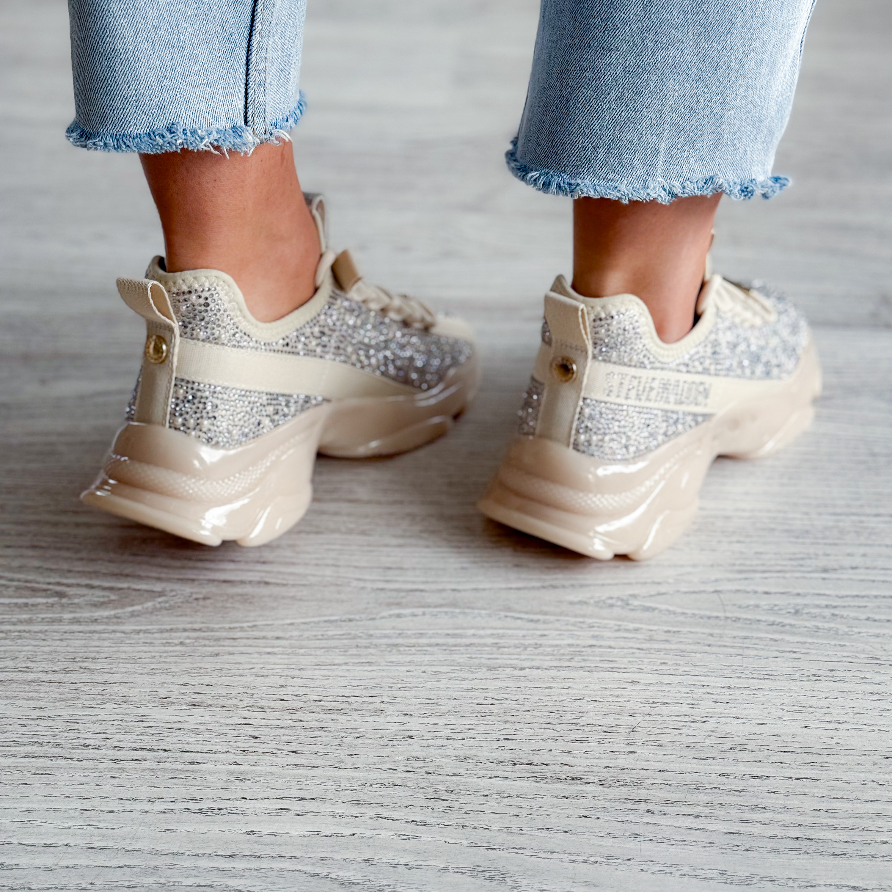 Mysteria-p Pearl Multi Sneaker 4