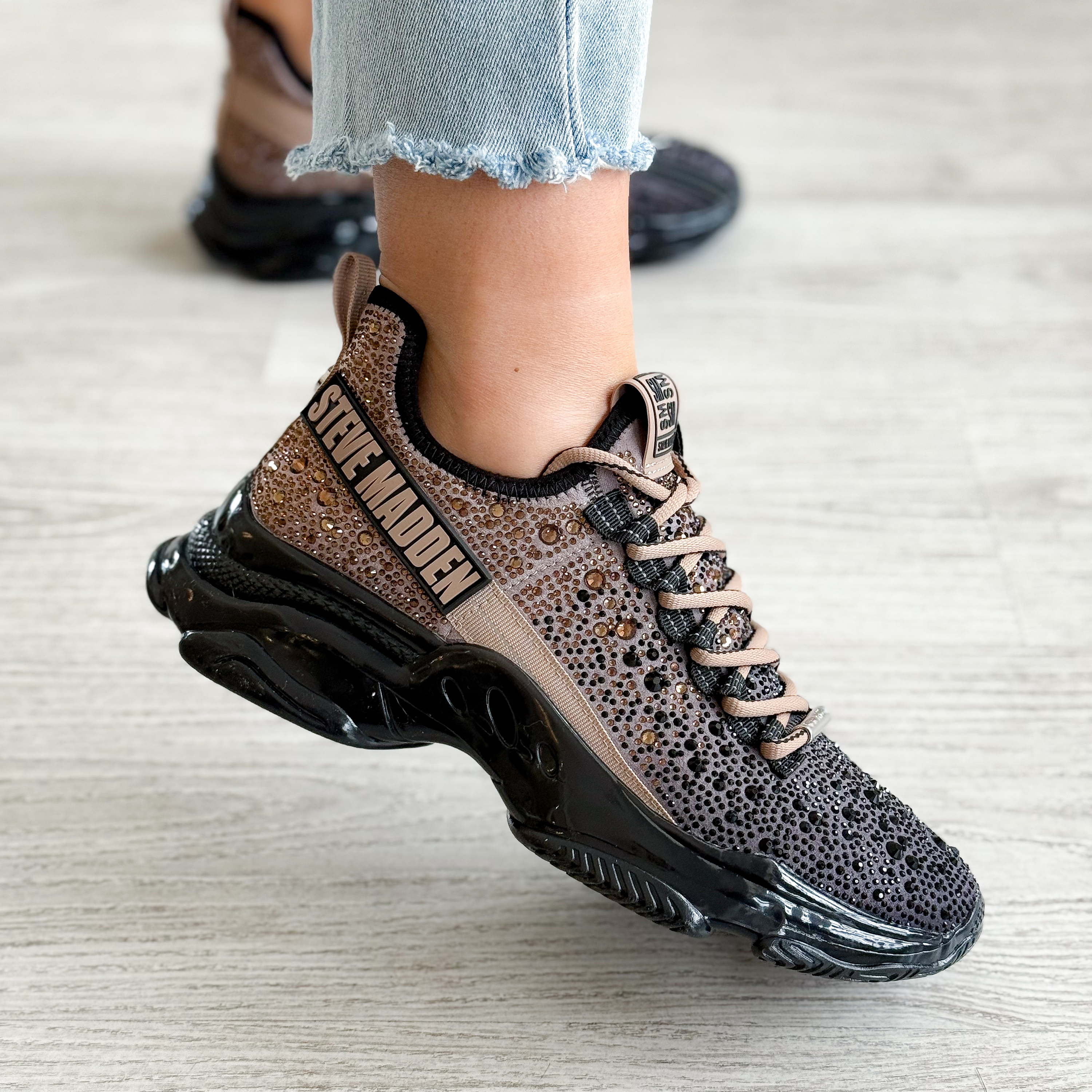 Mistica Bronze Gold / Black Sneaker 5