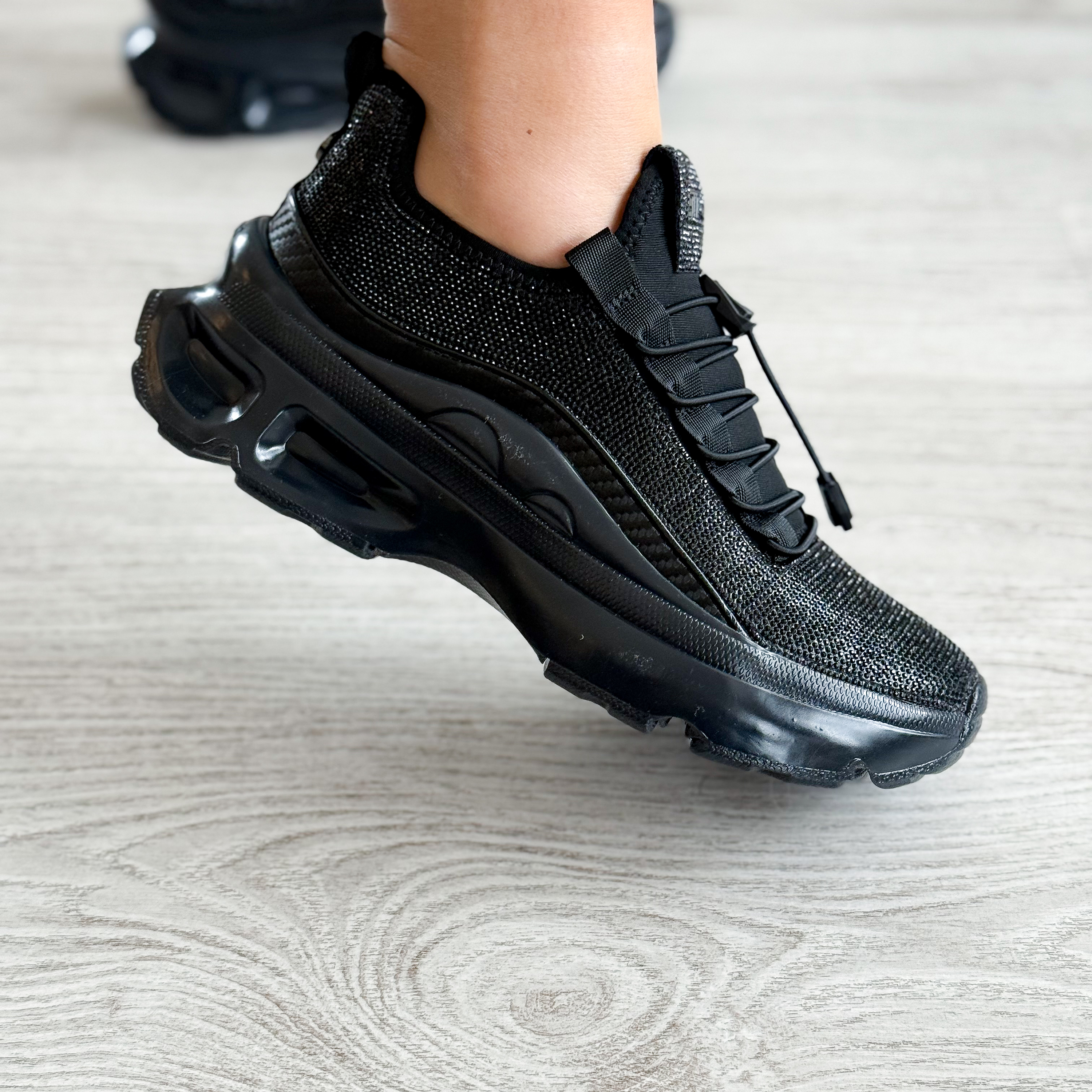 Fabuluxe Black/black Sneaker 4